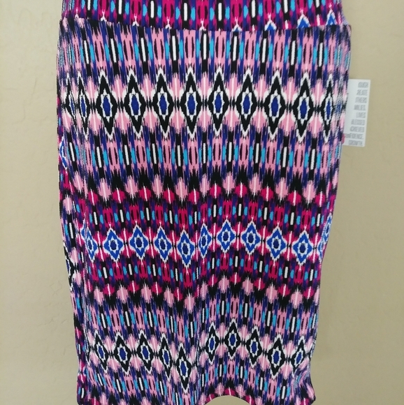 LuLaRoe Dresses & Skirts - LuluRoe Cassie Pencil Skirt LuLaRoe Dresses & Skirts - LuluRoe Cassie Pencil Skirt